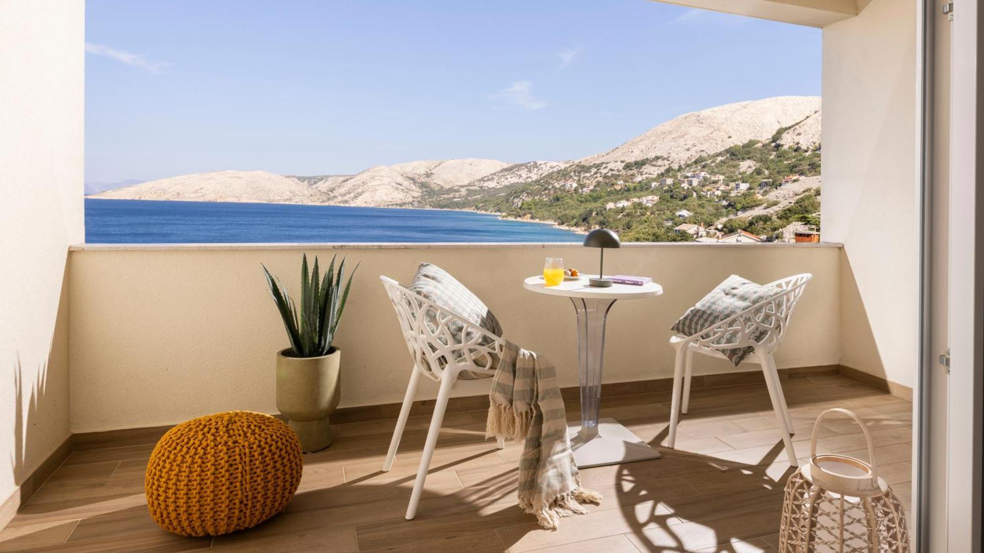 Eola Leisure Rooms Stara Baška Eksteriør bilde